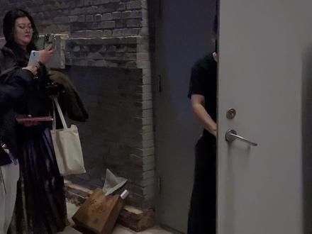 尧尧真好,怕我们等的时间长,先下来跟我们打招呼!宠粉!#肖顺尧 #生日音乐会