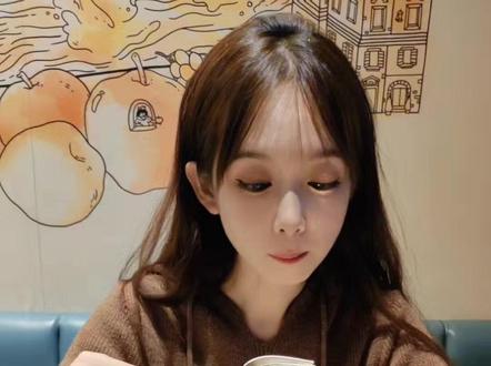 当我故意嫌弃女朋友吃过的东西,单身勿点😂