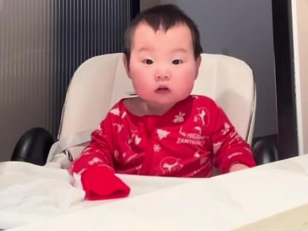 太欣慰了,从面剂子不火的时候就喜欢她,到现在这么火,真的好开心,激动的想哭,我的网络女儿这么多人喜欢!!!!#邪恶面剂子#贵妃@拽爸吴喊喊(酵父) @贺喜喜(酵母)
