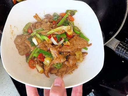 不喜欢吃猪肝的朋友可以试一试爆炒猪肝, 又香又辣又嫩又滑#今日厨房日记 #爆炒猪肝 #泡椒猪肝 #猪肝做法