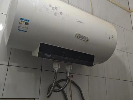 美的电热水器更换镁棒清洗内胆