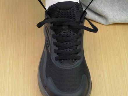 “柔云跑鞋”教会你永不脱落的鞋带绑法!#百搭鞋子#安踏#跑鞋推荐#软底软面穿上超舒服#男鞋推荐