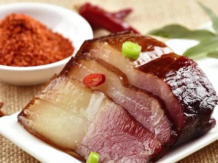 你平时喜欢吃腊肉吗?这四类人群尽量少吃腊肉!#健康科普 #腊肉 #心血管 #健康观察