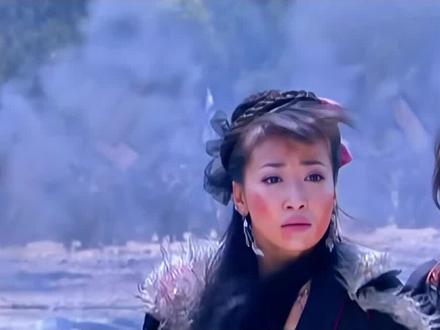 同样是亲生女儿,黄蓉为何偏爱草包郭芙?原来郭襄出生时就注定了 #军事科普 #古代 #军事爱好者 #军迷发烧友 #历史