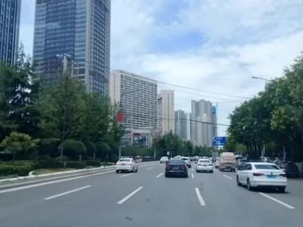 旅居车首选的大通V90,到底有没有缺点,华姐今天就来告诉你