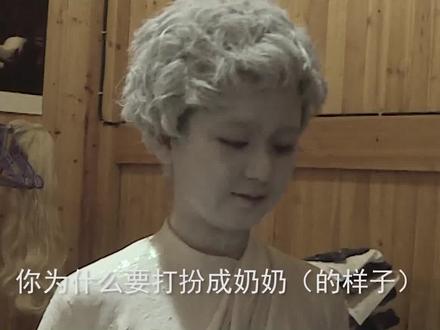 独家花絮#一起学习吧校园剧 #小戏骨 超敬业,唐跳跳#钟宝儿 雕塑人炼成记,小演员也太辛苦了吧!