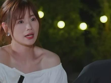 马晴抢走罗飞是不是赢了刘枚?海王的共性:肤浅的深刻
#情感 #日落时分说爱你 #恋爱 #暧昧 #两性情感