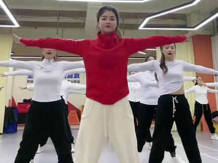 〈怎么爱你都爱不够〉完整版健身操来袭!简单好学好听好看!喜欢收藏学习吧!#热门 @筝筝🌈原创健身操💄