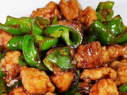 辣子肉丁,天津家常菜。口味咸鲜回甜,酱香浓郁。#天儿冷吃啥 #美食趣胃计划 @抖音小助手