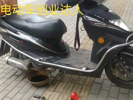 踏板摩托车如何跟换机油