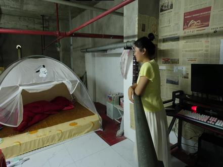 这房子也太露骨了吧??! #租房改造 #旧房改造 #房间布置