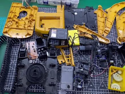 汇纳遥控挖掘机改装教学##玩即酷 #挖机#教学 #模型 #儿童玩具 #不负每一份热爱 #抖音小助手