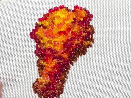 拼豆做的炸鸡,来口不? 创意来源@蛋挞卷卷 ,教程参考@原来是照照啊 ,图纸来源🍠@小羊松饼
#拼豆 #拼豆豆 #拼豆图纸 #拼豆教程 #手工