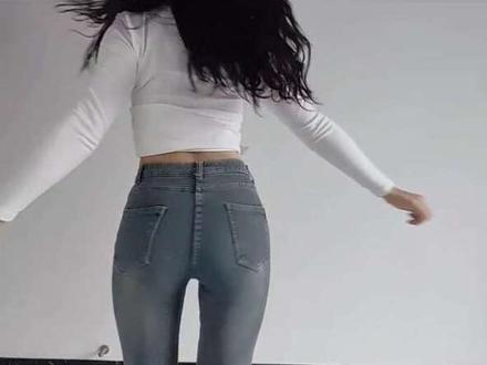 凑个热闹,宝妈也来验个牌#我要验牌 #牛仔裤 #慢动作 #凑个热闹 #无不良引导