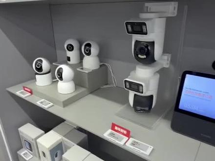 年后无人在家,可以选择小米监控摄像头,远程操控观看。
家里有老人小孩,买了更放心。#摄像头 #摄像头下的一幕 #监控摄像头 #监控下暖心的一幕