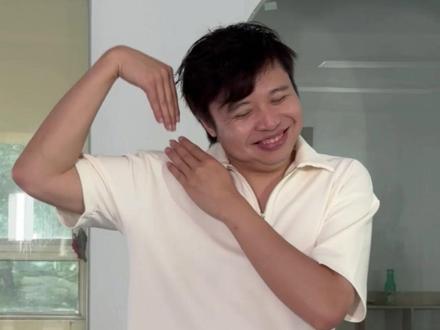老姐教舞,老妈和我跳成扑棱蛾子?我太难了!