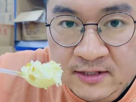 第35期:丝米达咖喱鸡自热米饭!简单方便,味道清淡!好吃不腻!#方便速食 #自热米饭 #干饭人 #吃货日常 #测评美食