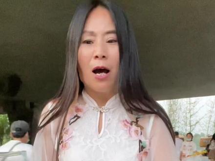 你要明白、欲成大树.莫于草争、将军有剑、 不斩草蝇、遇烂人及时止损、遇烂事、及时抽身、格局小的人、喜欢诋毁和嫉妒、我不好也不能让你好、格局大的人都懂得一个道理!弱者互撕、强者互帮、人性最大的愚蠢、就是相互为难、人活着发自己的光就好、何必吹灭别人的灯!心有大格局、方能立天地!#传递正能量 #郑州云朵 #抖音小助手 @刘东立 @刘东立~亚洲舞王团队~闪电手 @长发女@郑州龙哥, @感应草 @微笑的水!@博览群书 @魅力敏姐 @佣兵策划 @~小黑~ @豫东大哥(大衣姐助理) @河南大衣姐 @小张老师 @汤哥 @圈子<爱说大实话> @喜掌门烧烤高新区店 @康泰路小烧饼家常菜(铁互) @神㊙️~无名 @以人为本 @大明石化爱心团队