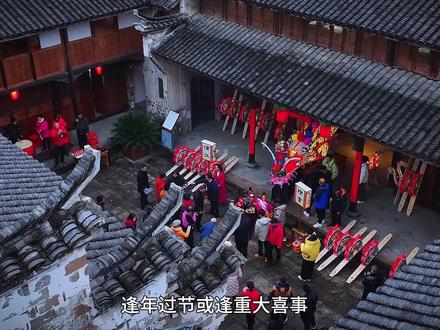 人类非遗:浦江板凳龙 作者:魏礼鸿