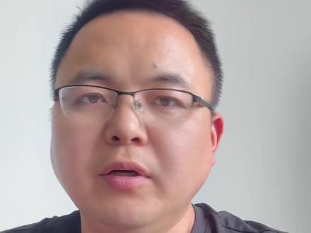九年级一模结束后夏邑司老师给大家几点建议。 同学们,九年级一模已经结束,别再纠结分数高低,一模是中考冲刺的风向标,找对方向比什么都重要!
首先,放平心态。考得好,稳住节奏;考得差,及时补漏,现在发现问题,正是弥补的最佳时机。
其次,深度复盘错题。分清是基础不牢、粗心失误,还是答题不规范、时间不够用,找准薄弱点,不盲目刷题。
然后,狠抓基础。回归课本,吃透公式、单词、古诗文等核心知识点,保住基础分、中档分,才是提分关键。
最后,针对性补弱,合理安排复习时间,兼顾各科不偏科。同时规律作息,劳逸结合,保持高效学习状态。
从现在起,找准漏洞、全力冲刺,把握好接下来的每一天,中考一定能不负努力、如愿以偿!#中考 #一模考试 #夏邑司老师 #家长必读 #河南