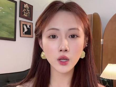 1. 过年漂亮的狐狸毛外套、大衣搭配这耳饰,灵动又修饰脸型,满钻雪花耳饰,新款超精致!#耳饰 #精致 #满钻 #雪花耳饰