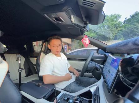 花费7小时,连续尝试18.5次(请不要叫我18.5次郎)完M解决13.4大怨种车型不能升级Dilink4.0UI 问题。跟着教程一步一步走,资源包在抖音粉丝群自取#doudream创作者计划 #宋plusdmi #比亚迪 #dilink #新能源汽车 #每天一个用车知识 @DOU+小助手