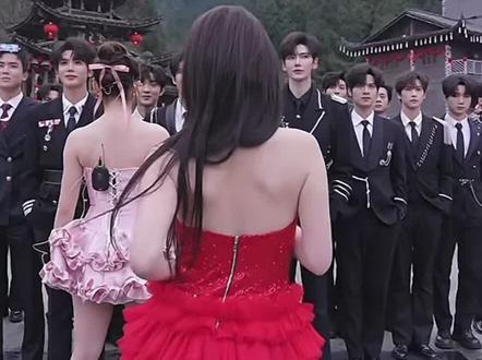 分手快一年的cp又合体了#龙浩天 #瑶瑶 #Ai瑶瑶