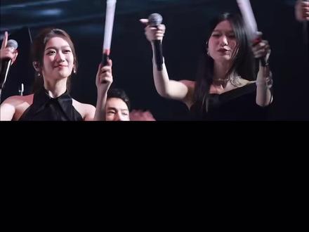 谁懂啊!徐良演唱会和声小姐姐太美了吧 简直美爆了#徐良演唱会#徐良演唱会名场面