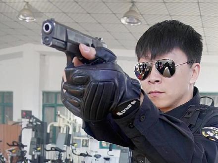 警察常用装备展示,下集#战术装备 #辽阳公安 #小勇警官