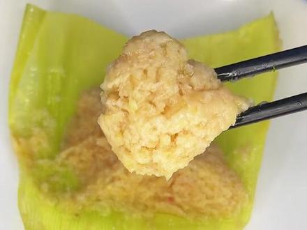 #创作灵感 香甜软糯的玉米粑粑,可以当主食又可以当点心,你喜欢吃吗?#德宏特色美食 #傣味 #糯米粑粑 @抖音小助手 @DOU+小助手