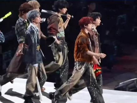 时代少年团去俄罗斯看得出来哥几个玩爽了#时代少年团