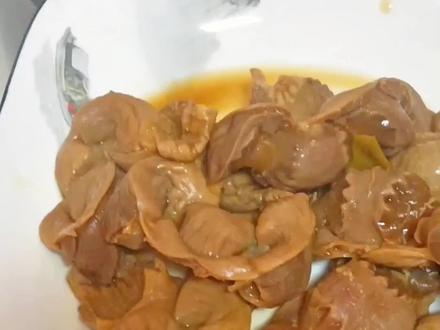 鸡胗这样炖,不腥不柴,口感Q弹,一锅都不够吃。#真实生活分享计划 #炖鸡胗 #年夜饭菜单提前曝光了 #过年氛围提前搞起来了 #这才是我想吃的年夜饭 @DOU+小助手 @抖音美食 @抖音创作小助手 @生活服务热点中心