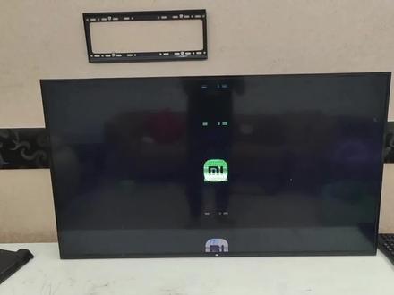 #上热门 小米55寸液晶电视出现闪烁后保护黑屏,不换配件,通过远程教学一把电烙铁就完美解决#液晶电视维修 #电视机 #电视