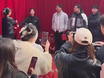 孟孟弟弟妹妹给孟孟送的惊喜,王威与孟孟的婚礼#王威#王雪梨