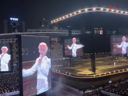 点歌环节两首都是最爱的歌曲,3.22场太幸福了
#薛之谦演唱会 #万兽之王演唱会 #薛之谦