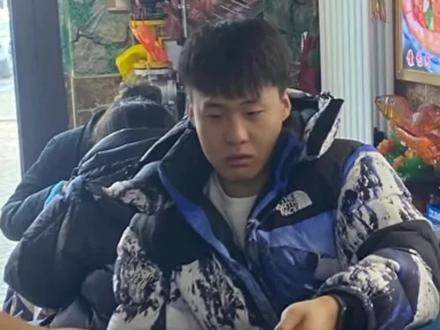 这么帅的小伙子为什么月姐连线的时候不愿意露脸?#赵睿