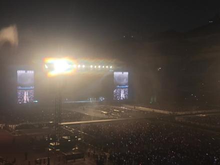 #谢霆锋深圳演唱会
除衫了喂
能让谢霆锋除衫的,只有王菲了吧。