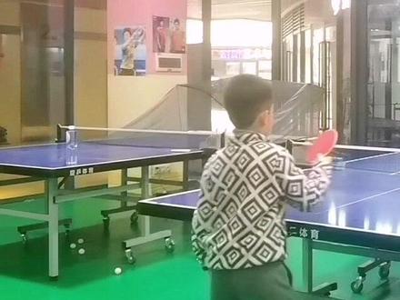 反胶,正胶,长胶,生胶
#乒乓球 #儿童乒乓球教学 #快乐乒乓球🏓 #体育培训