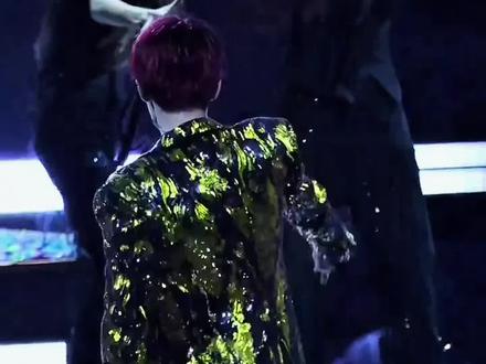 跨年舞台倒计时,越来越期待这个由清晨拍到清晨的舞台了#檀健次24小时高效拍MV #檀健次