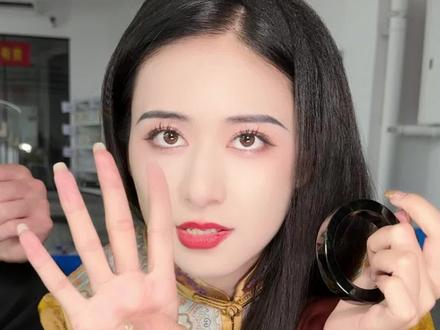 缅商在7位数的盲盒里给我塞乌鸡? #刘思懿 #手镯懿姐 #思懿翡翠老板娘