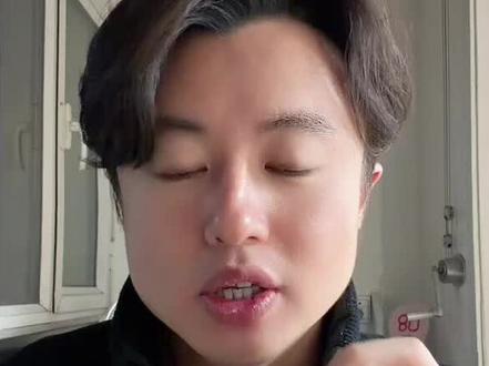 #真实生活分享计划 #狗总 狗总说黄金会跌还是会涨
狗总直播片段分享①