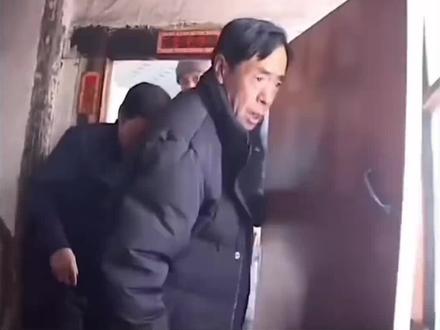 房子越破越不保温 越不保温需要烧的越多#东北 #跳大神 #纪录片