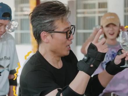 #李乃文也有自己的进行曲了 刷视频暂停!大家都给我停下来笑#李乃文#哈哈哈哈哈