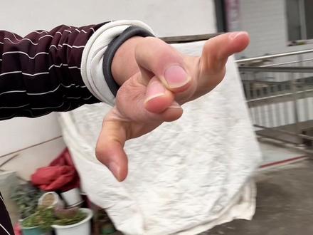 教你一招有趣的手指老鹰逗朋友玩#魔术#魔术教学