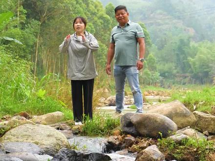 这个夏天,谁不想实现一次“梦中请瓜自由呢”! 躺着吃,坐着吃都很快乐#抖音618好物节 #省出一个小梦想