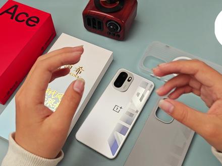 年后,一加ace6机主开局就是王炸,省下巨资搭配上配件它就是 最强的那个#一加ACE6 #一加ACE6钢化膜 #散热器 #手机壳 #新年