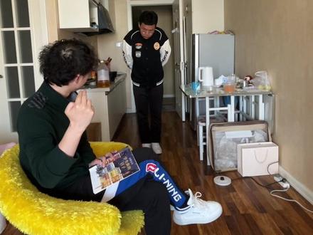 他不提醒我,我都忘了找他借钱了。哎,失策了。
#一定要看到最后 #笑点联盟计划