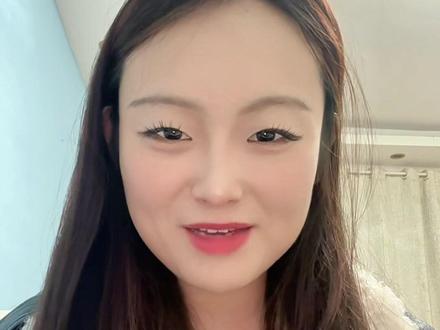 表达好感的顺序已经错了,还要继续喜欢主动吗?他拒绝我也很正常,就是不知道这种尴尬的关系该怎么面对,要继续喜欢吗?#感情#爱情#暗恋#主动#内容太过真实