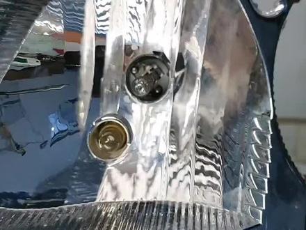 H1斜卡槽可以换LED大灯灯泡吗?安装视频#汽车大灯升级改装 #适用于任何车