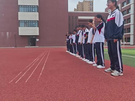 努力在天赋面前显得那么渺小 @中考体育~康老师
#中考体育 #立定跳远 #努力型VS天赋型